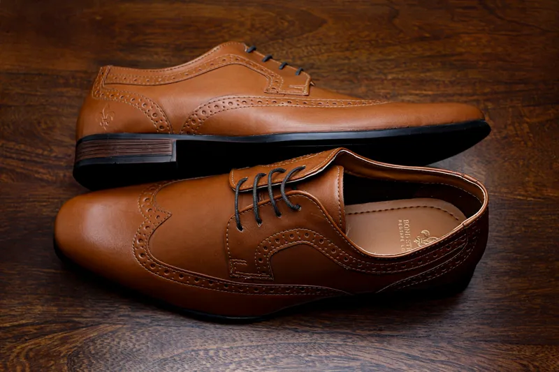 Pantofi Derby din piele cognac, vedere de sus